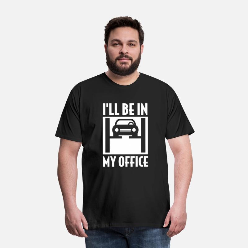 Car mechanic Garage