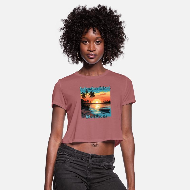 Grunge Sunset: Summer on Fulhadhoo Island,