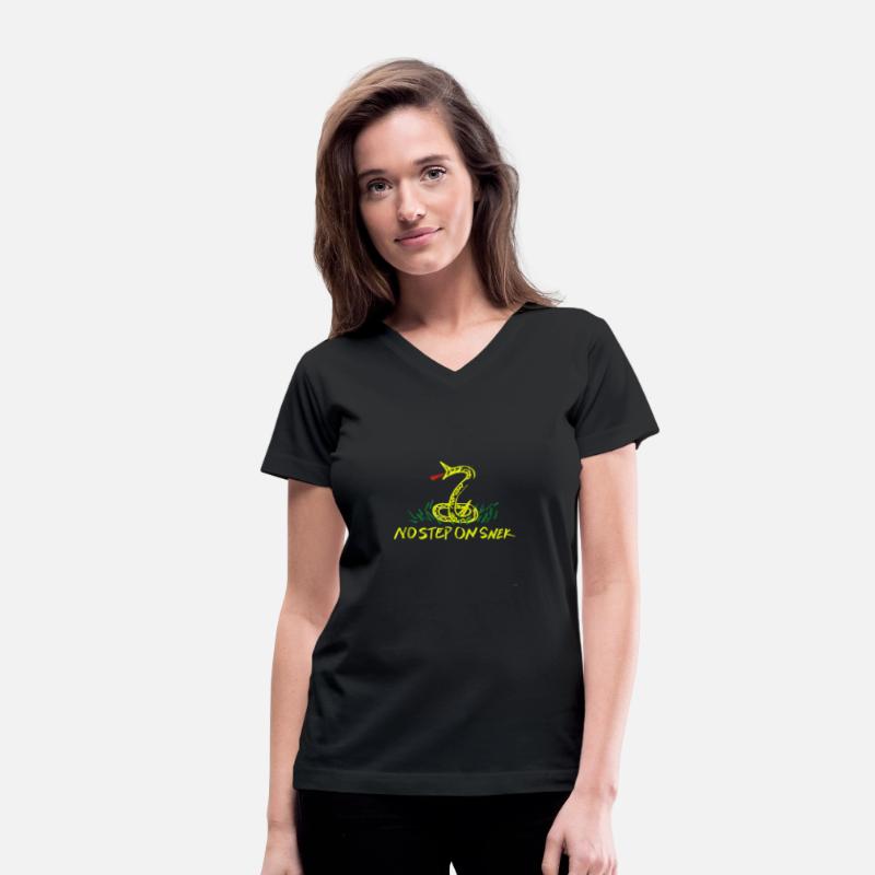 Patriotic No Step on Snek Hand Drawn Gadsden shirt