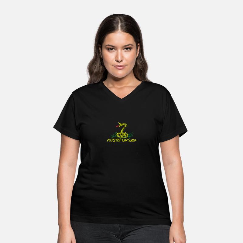 Patriotic No Step on Snek Hand Drawn Gadsden shirt