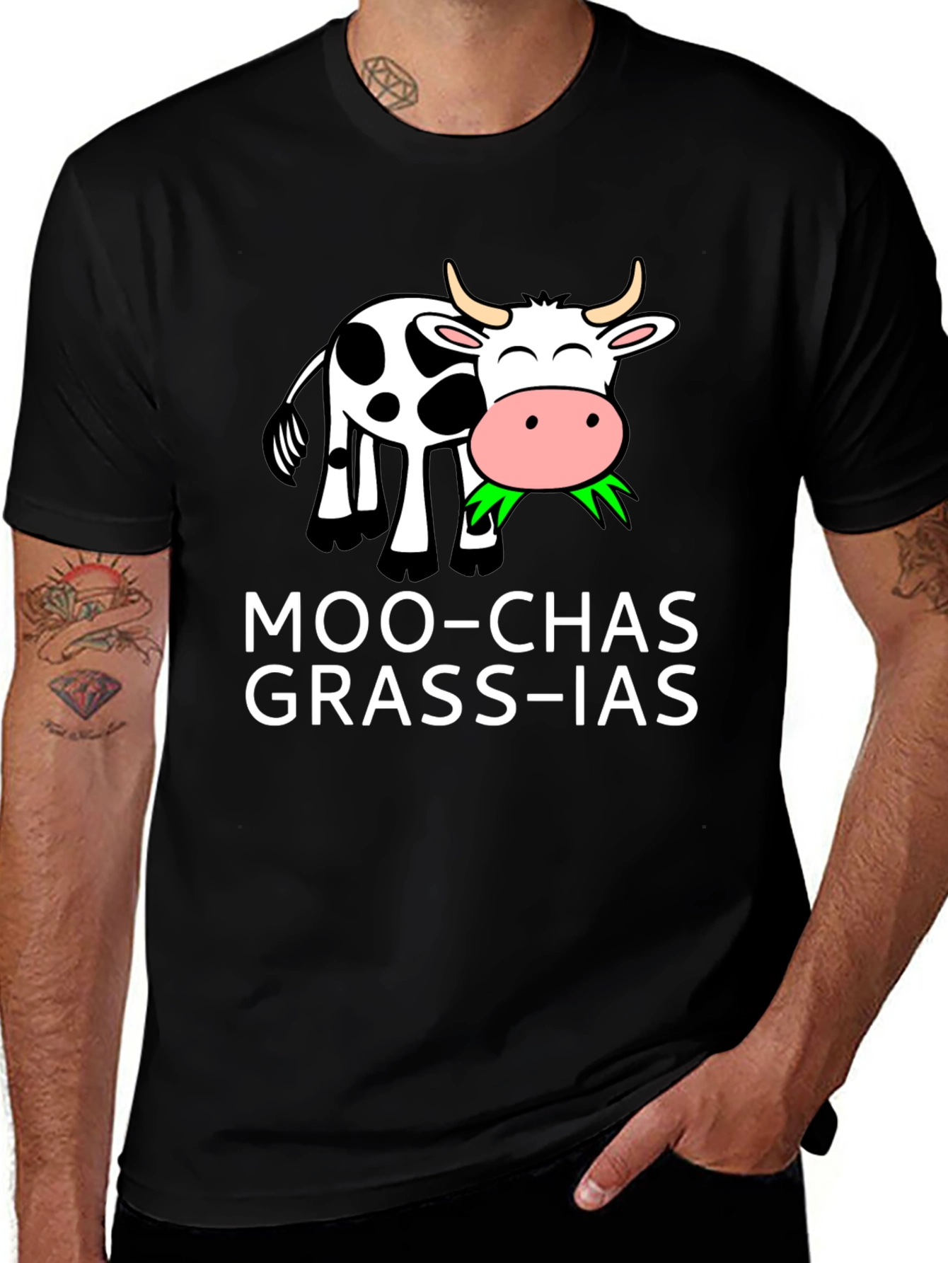 Moo-chas Grass-ias T-Shirt - Funny Cow Pun